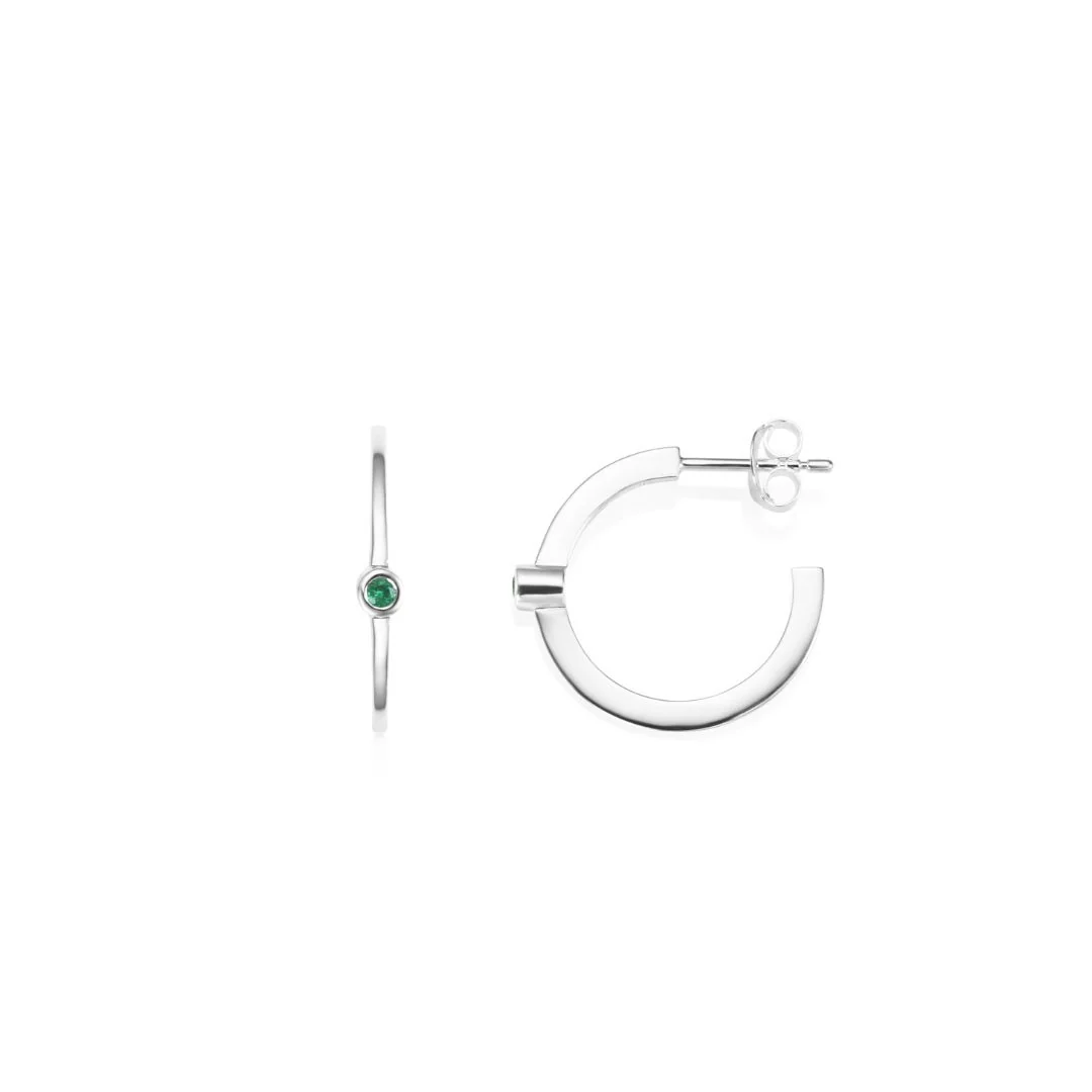 Efva Attling Micro Blink Hoops korvakorut, hopea ja vihreä smaragdi - Image 2