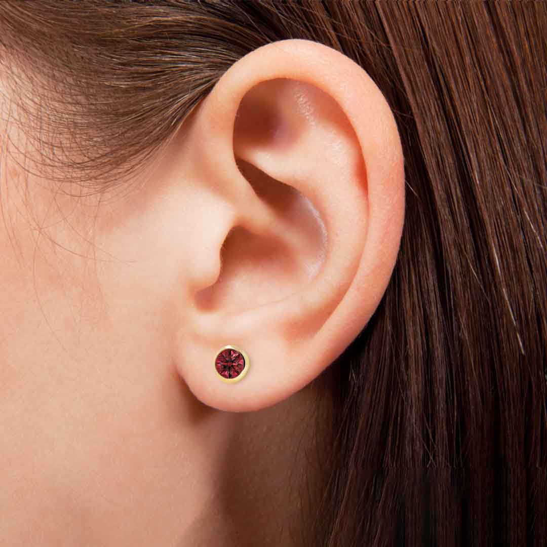 Kultaiset korvakorut 5mm punaisella zirkoniakivellä, 14K keltakulta - Image 3