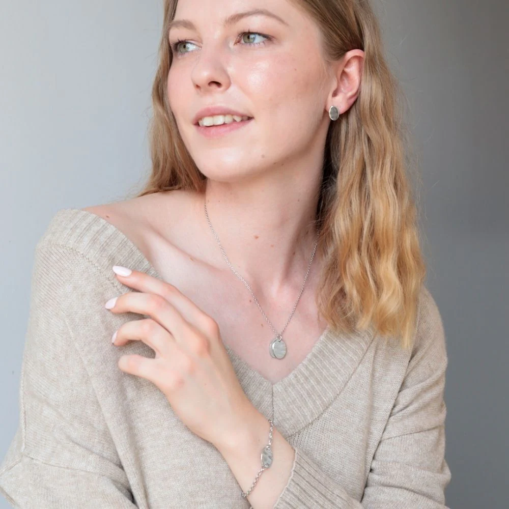 Lumoava Aava korvakorut, hopeaa - Image 2