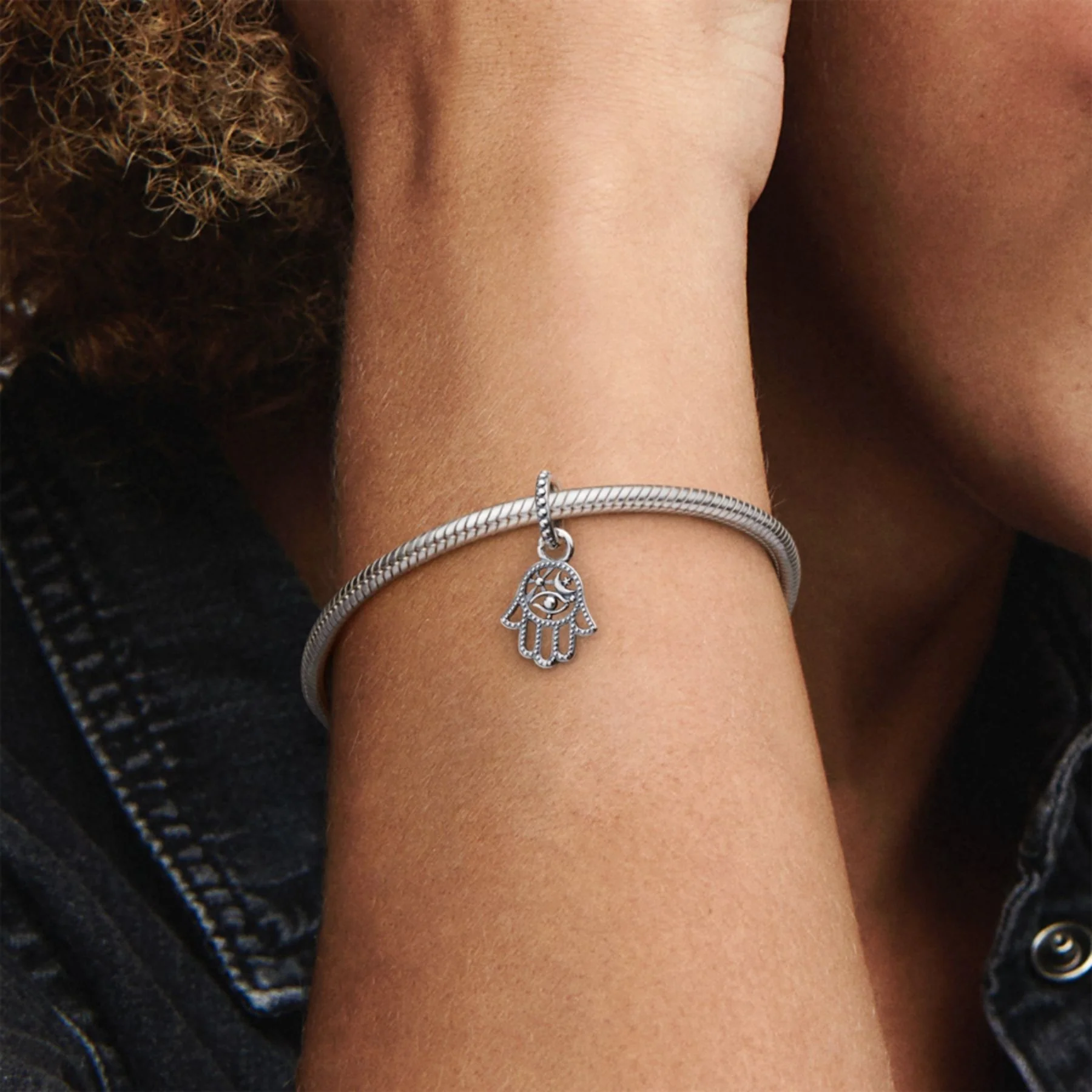 Pandora Moments Protective Hamsa Hand hela, hopea, 799144C00 - Image 5
