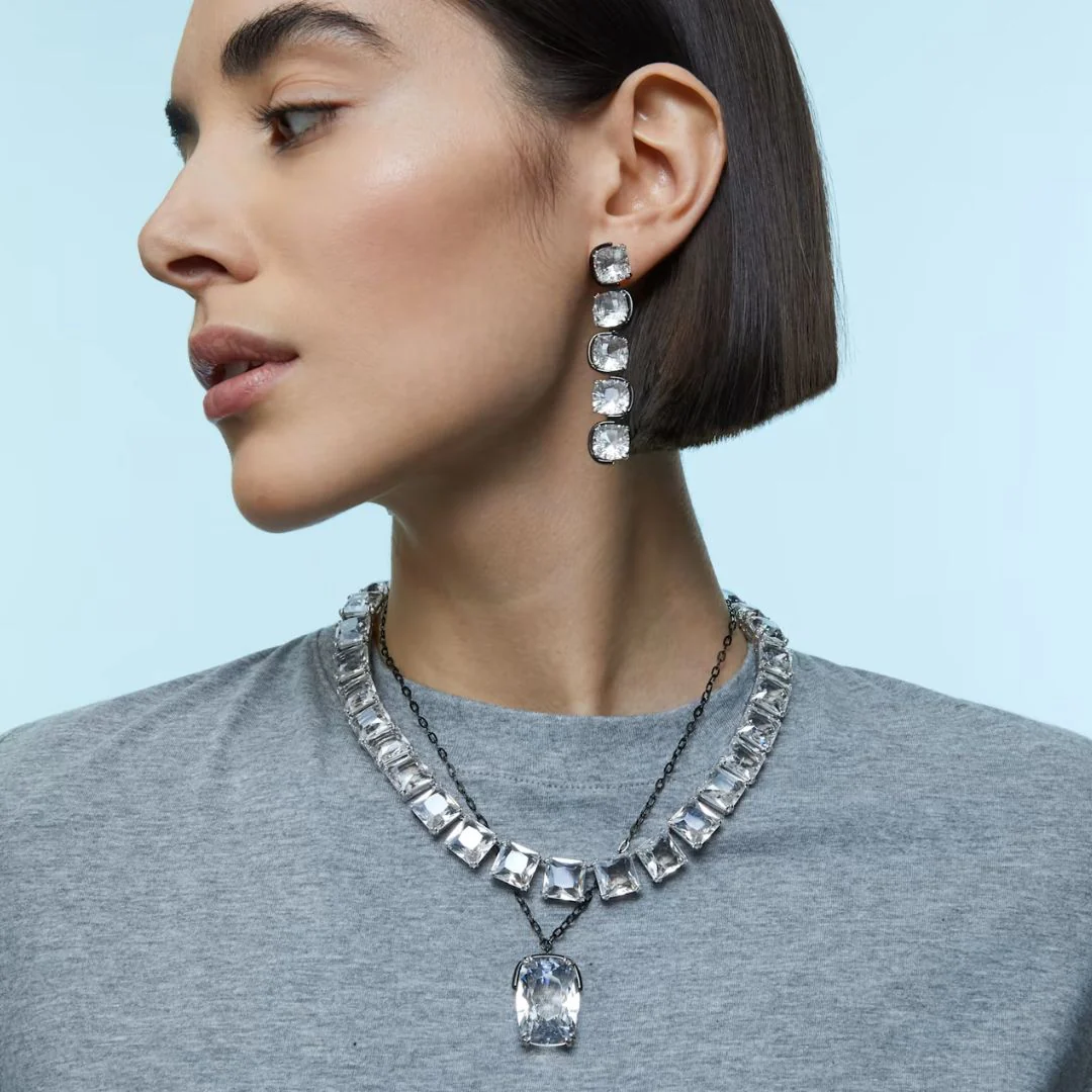 Swarovski Harmonia korvakorut, musta ja kirkkaat kristallit - Image 2