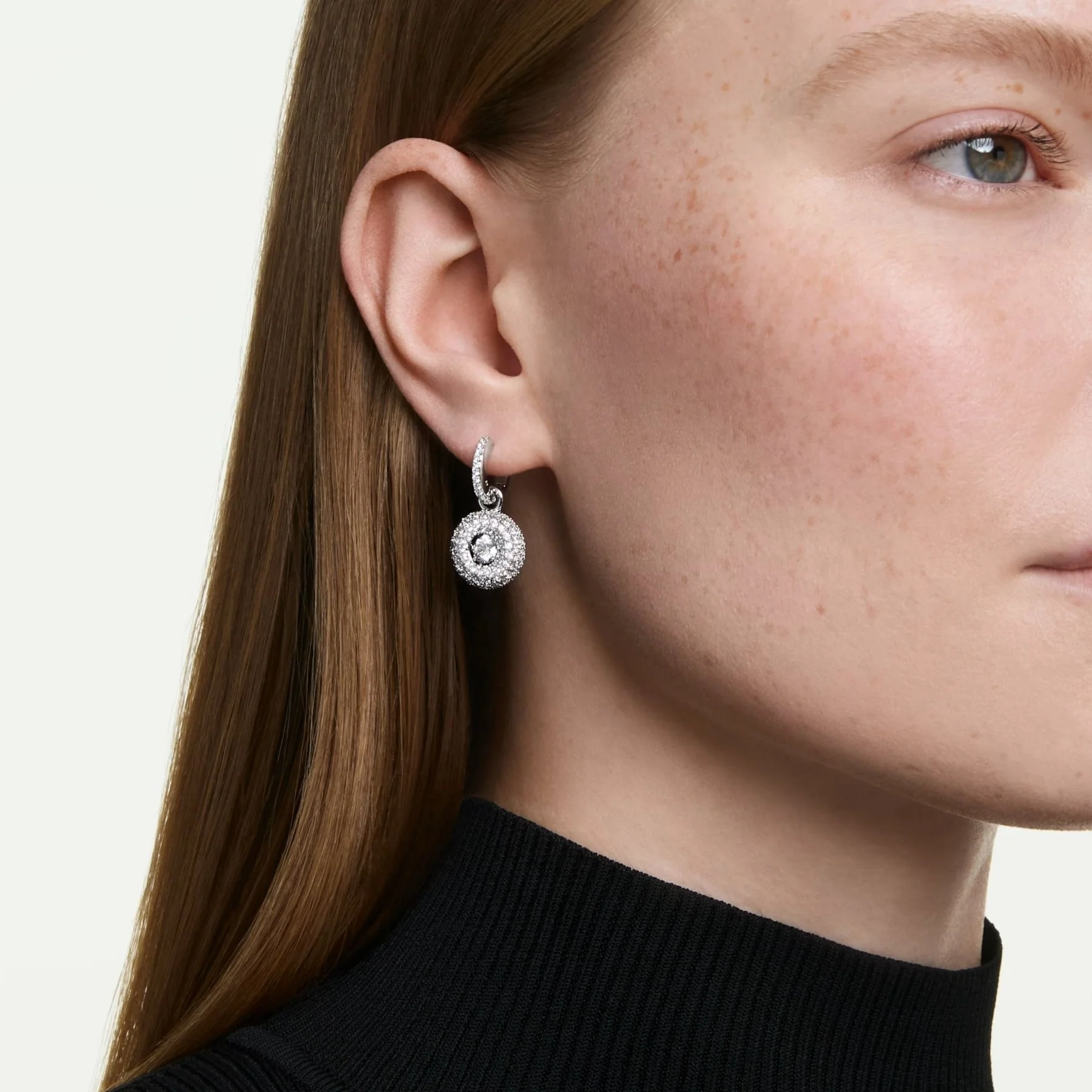 Swarovski Sublima korvakorut, vaalea metalli ja kirkkaat kristallit, 5738193 - Image 5